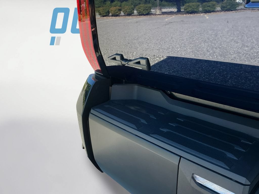 2026 Toyota Tundra SR5 - Photo 23