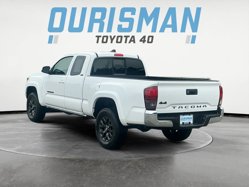 2022 Toyota Tacoma SR photo 4