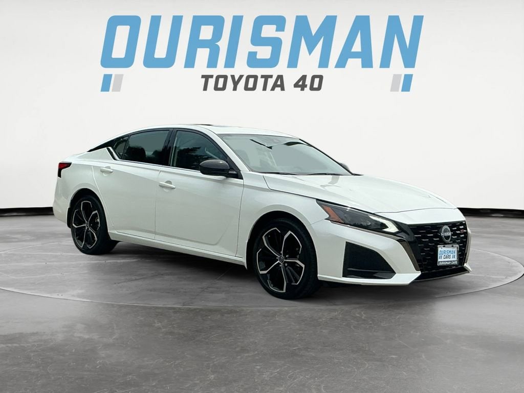 Used 2023 Nissan Altima 2.5 SR Sedan