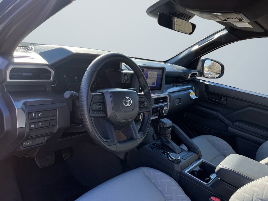 2026 Toyota Tacoma SR5 - Photo 11
