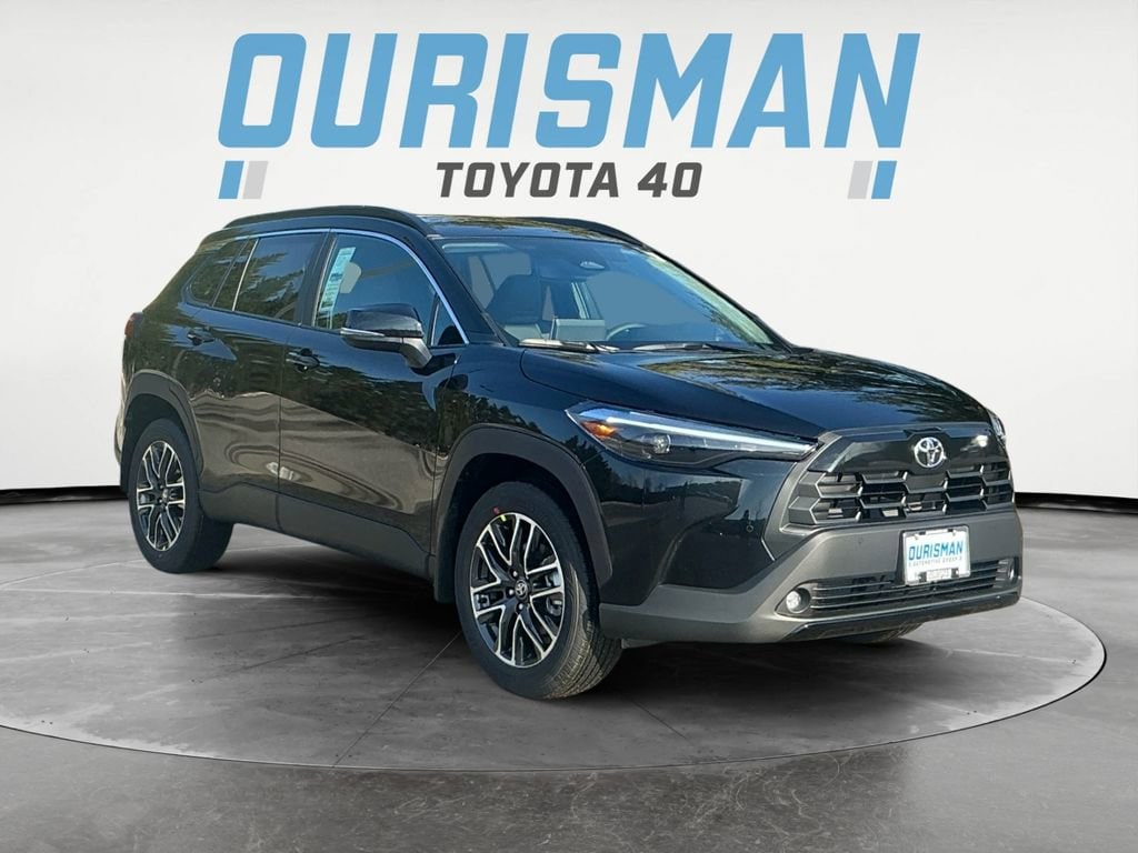 2026 Toyota Corolla Cross XLE's photo