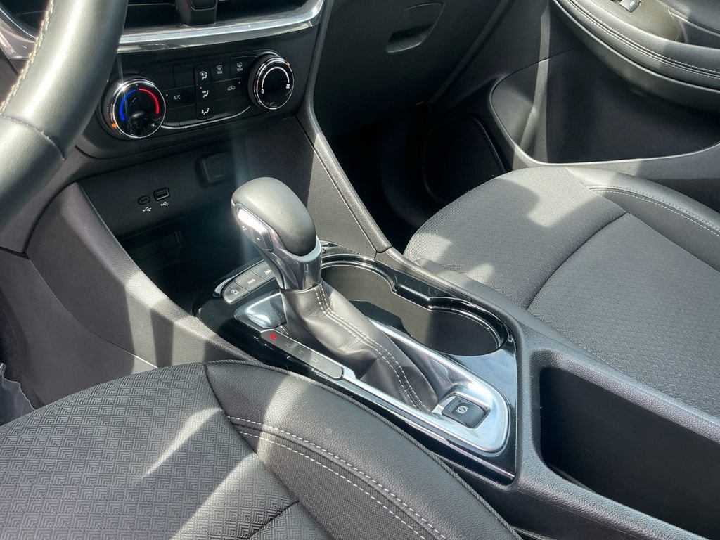 2025 Buick Encore GX Preferred - Photo 12