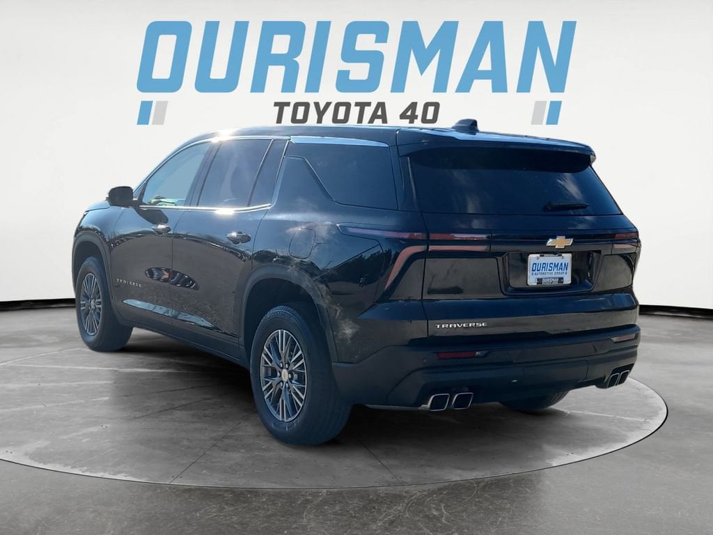 Used 2024 Chevrolet Traverse LS SUV