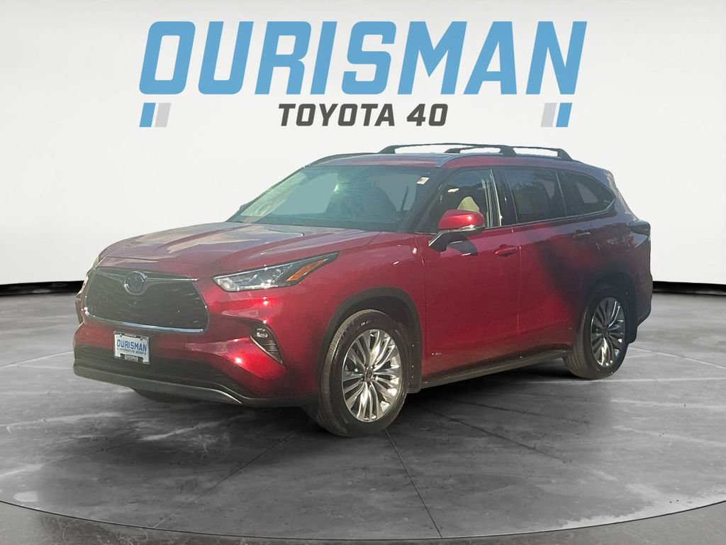2024 Toyota Highlander Hybrid Platinum photo 2
