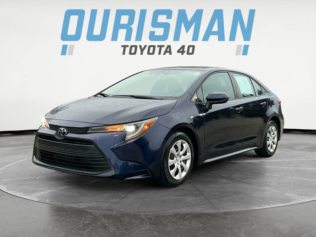 Used 2023 Toyota Corolla LE with VIN 5YFB4MDEXPP016880 for sale in Northfield, Minnesota