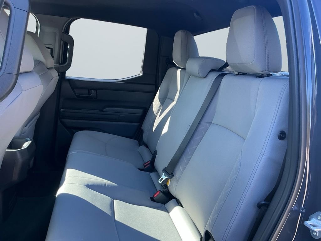 2026 Toyota Tacoma SR5 - Photo 14