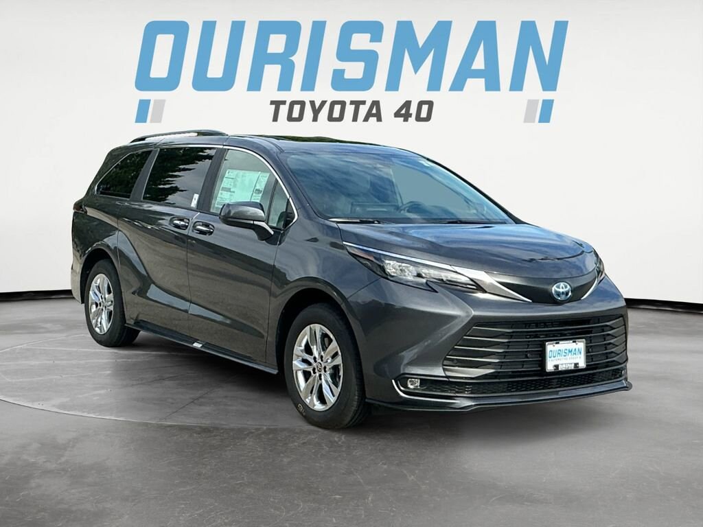 New 2025 Toyota Sienna XLE Van Passenger Van