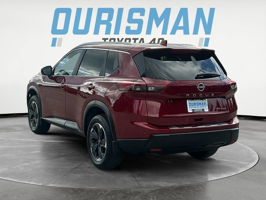 Used 2024 Nissan Rogue SV SUV