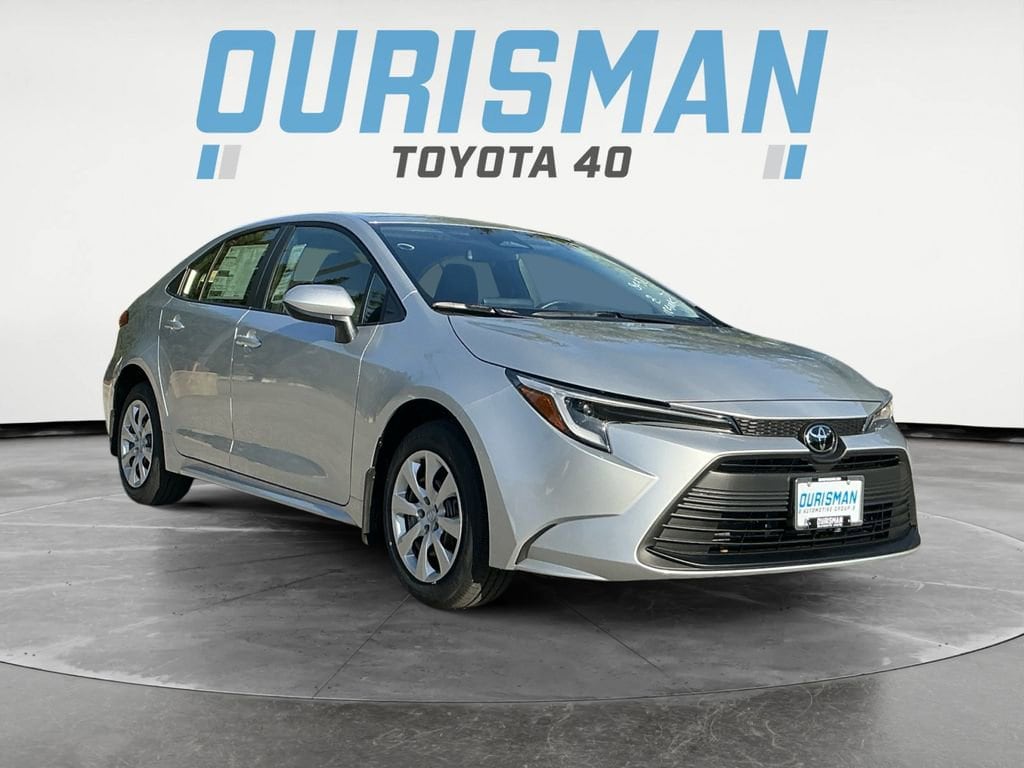 2026 Toyota Corolla LE's photo