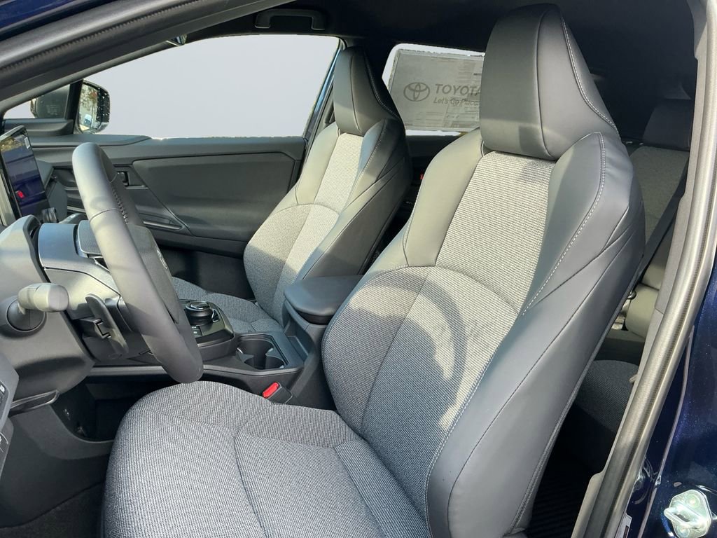 2026 Toyota bZ XLE - Photo 10