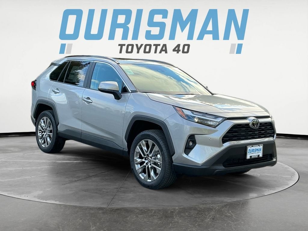 2025 Toyota RAV4 XLE Premium's photo