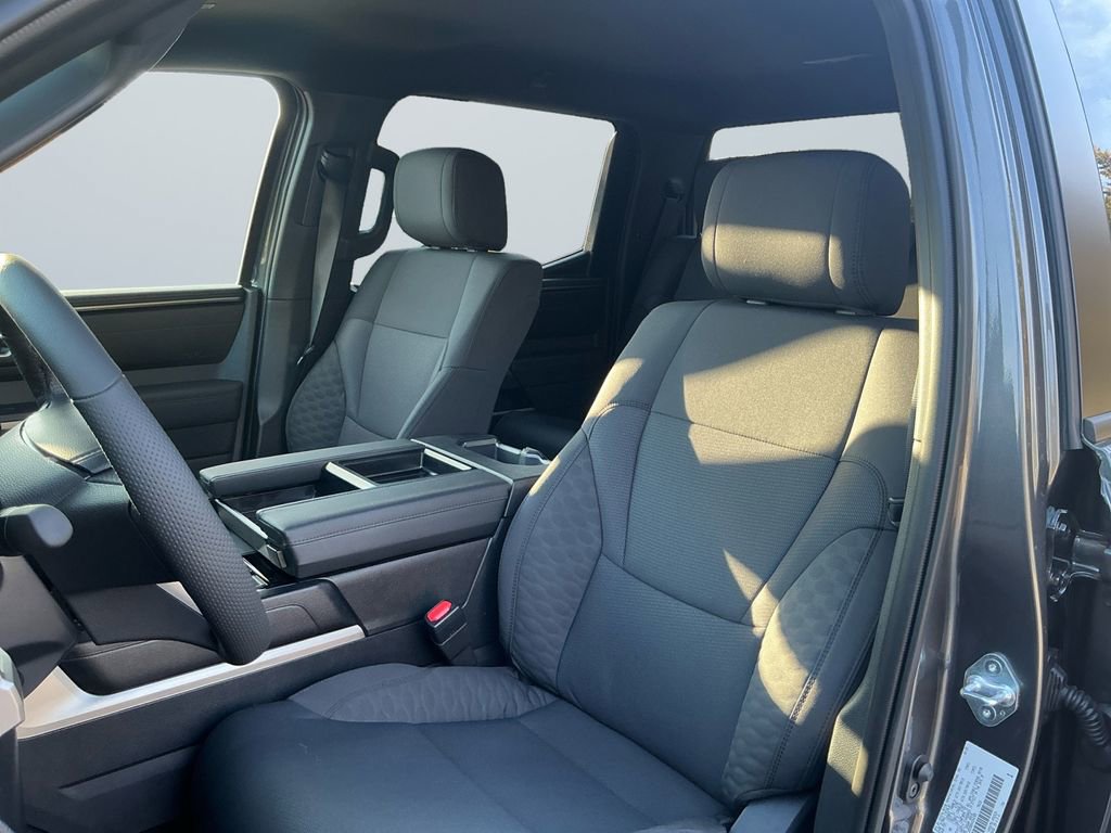 2025 Toyota Tundra SR5 - Photo 9
