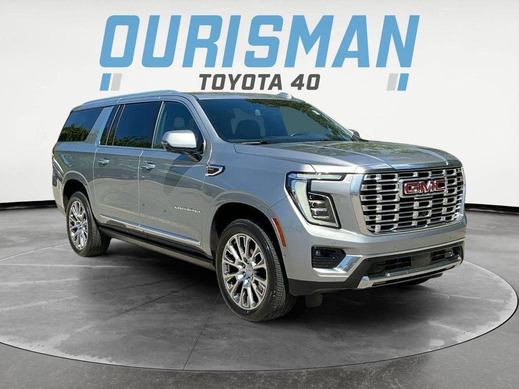 2025 GMC Yukon Denali AWD's photo