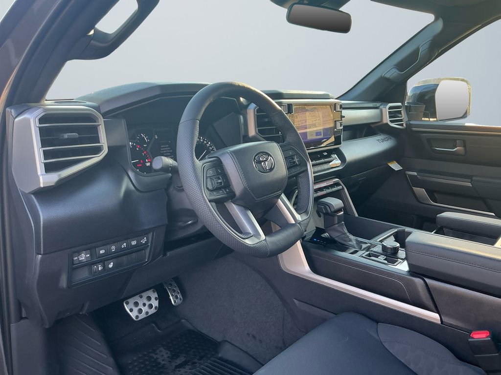 2025 Toyota Tundra SR5 - Photo 10
