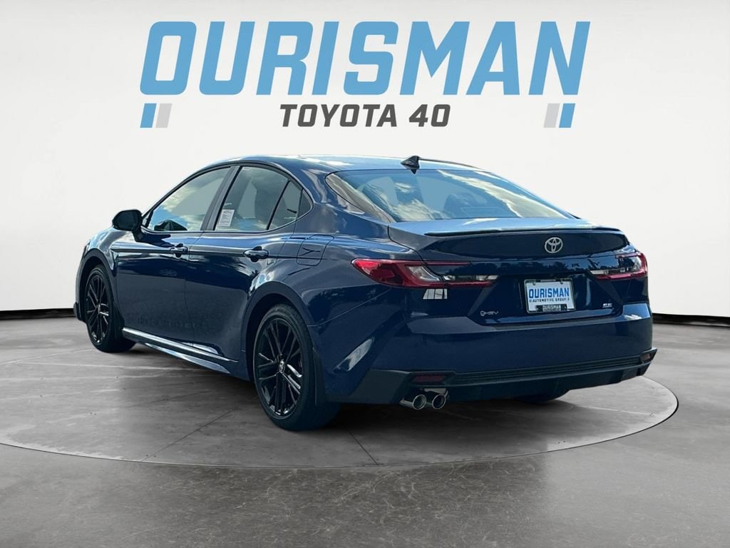 New 2025 Toyota Camry SE Sedan