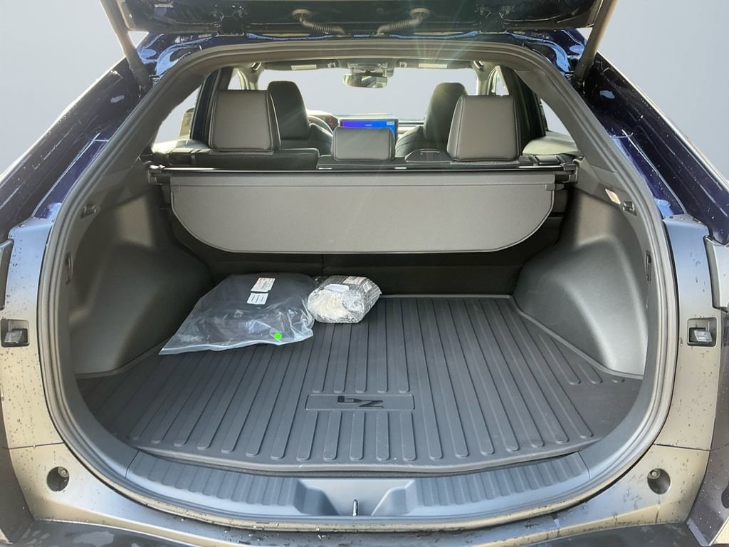 2026 Toyota bZ XLE - Photo 17