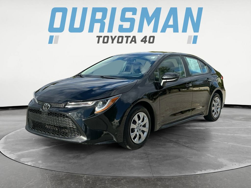 2022 Toyota Corolla LE photo 2