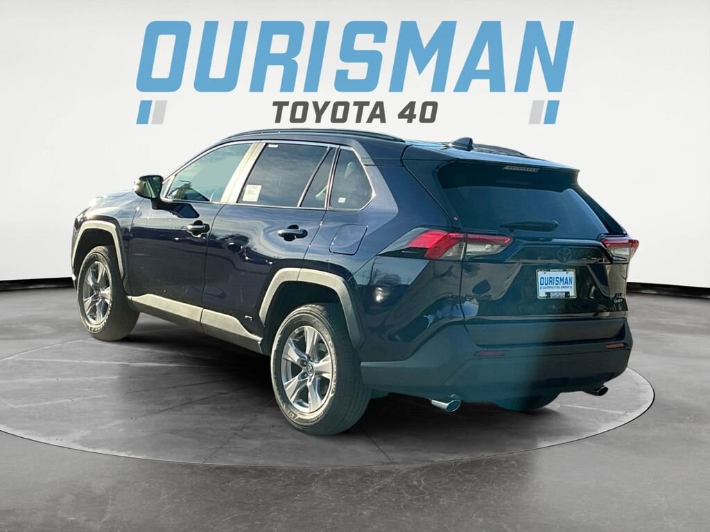 New 2025 Toyota RAV4 Hybrid XLE SUV