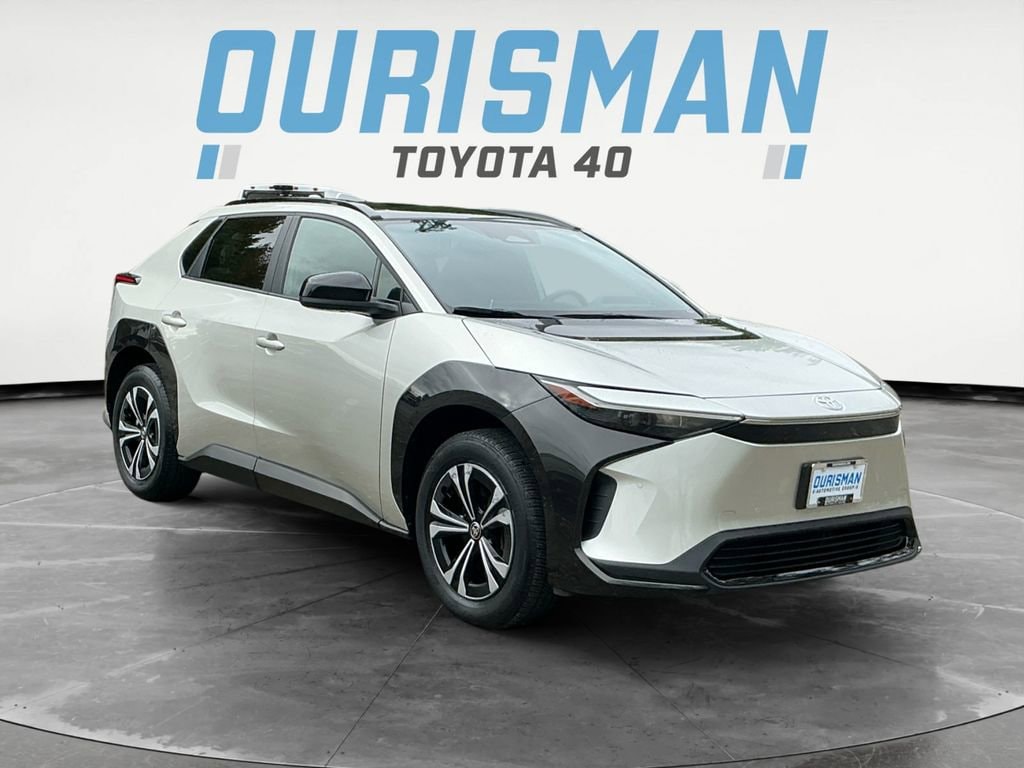 2024 Toyota bZ4X XLE's photo