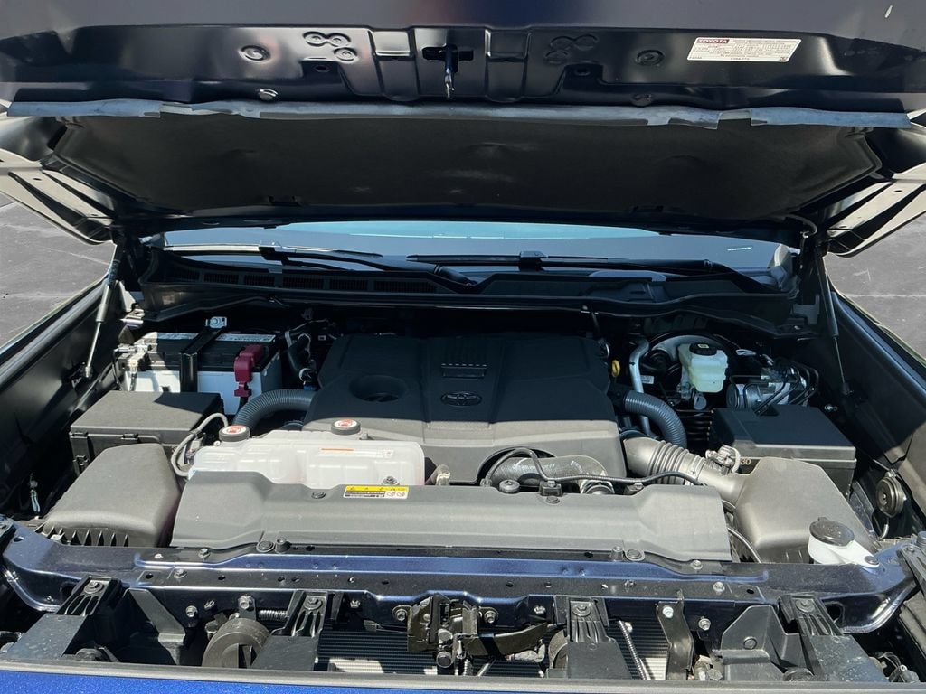 2026 Toyota Tundra SR5 - Photo 18
