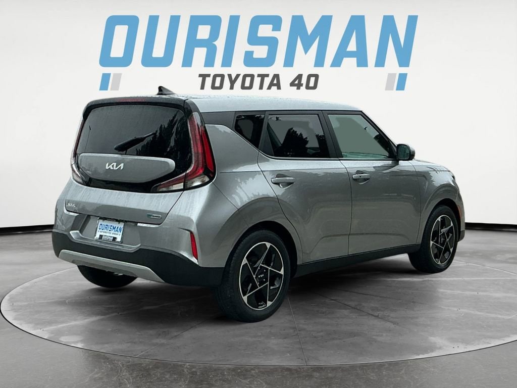 2023 Kia Soul EX - Photo 7