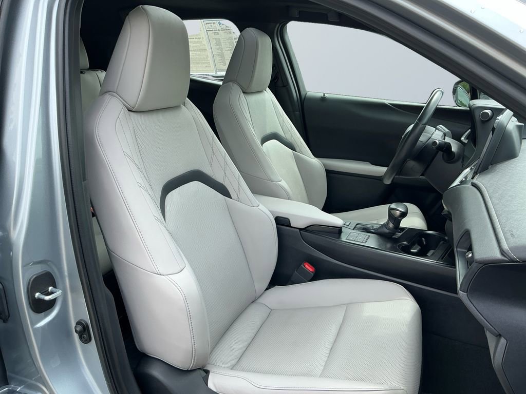 2023 Lexus UX Hybrid 250h Premium - Photo 16