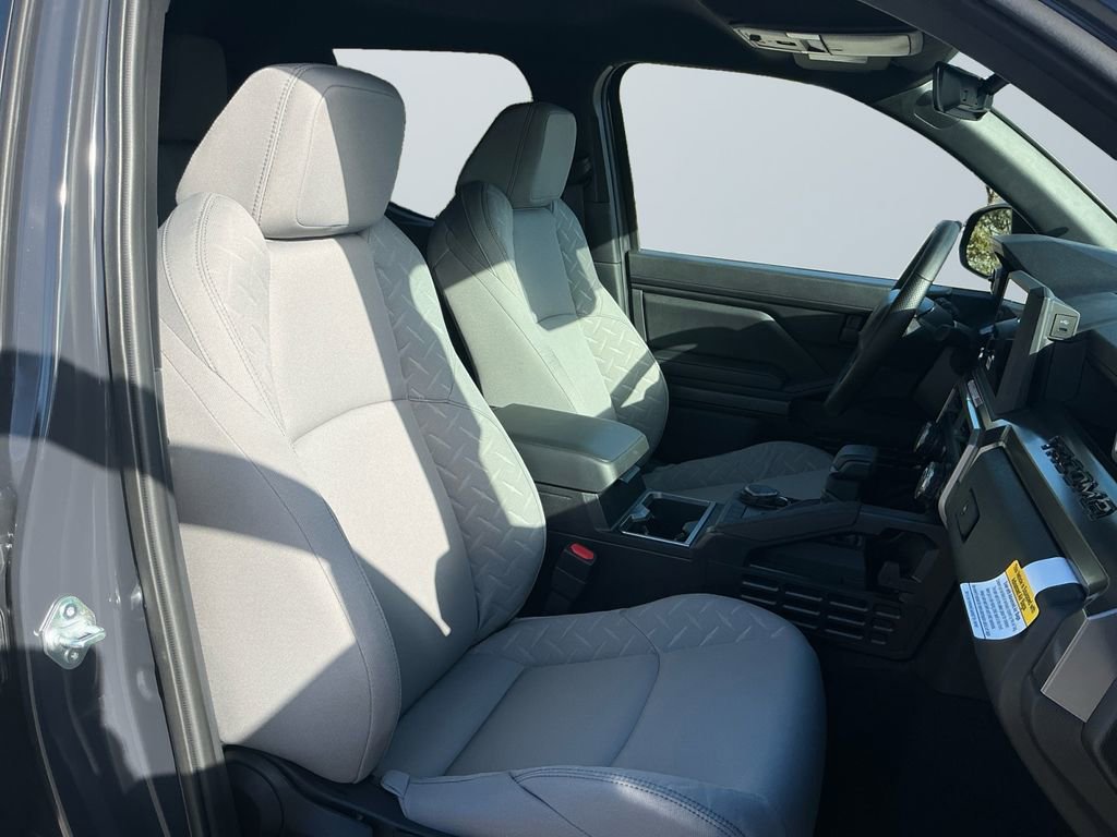 2026 Toyota Tacoma SR5 - Photo 16