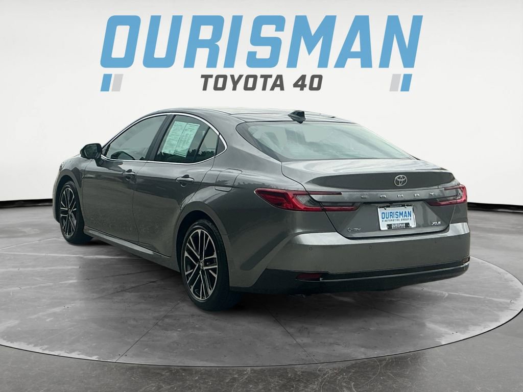2025 Toyota Camry XLE photo 4