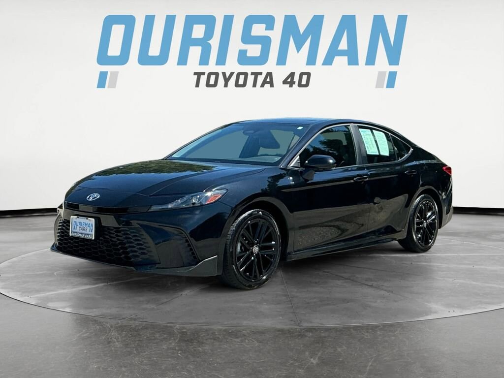 Used 2025 Toyota Camry SE Sedan
