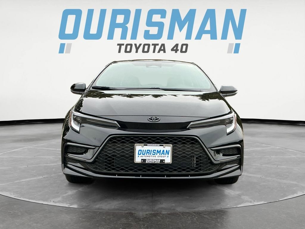 2026 Toyota Corolla SE's photo