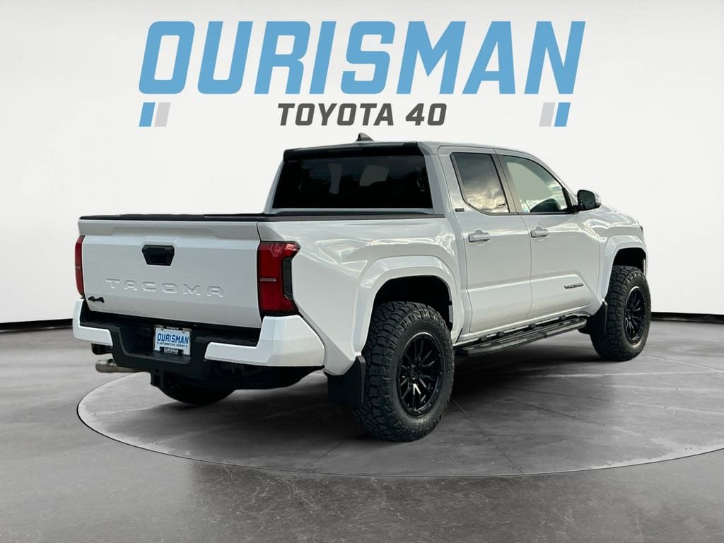 2026 Toyota Tacoma SR5 - Photo 7