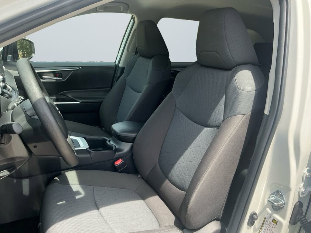 Used 2025 Toyota RAV4 XLE SUV