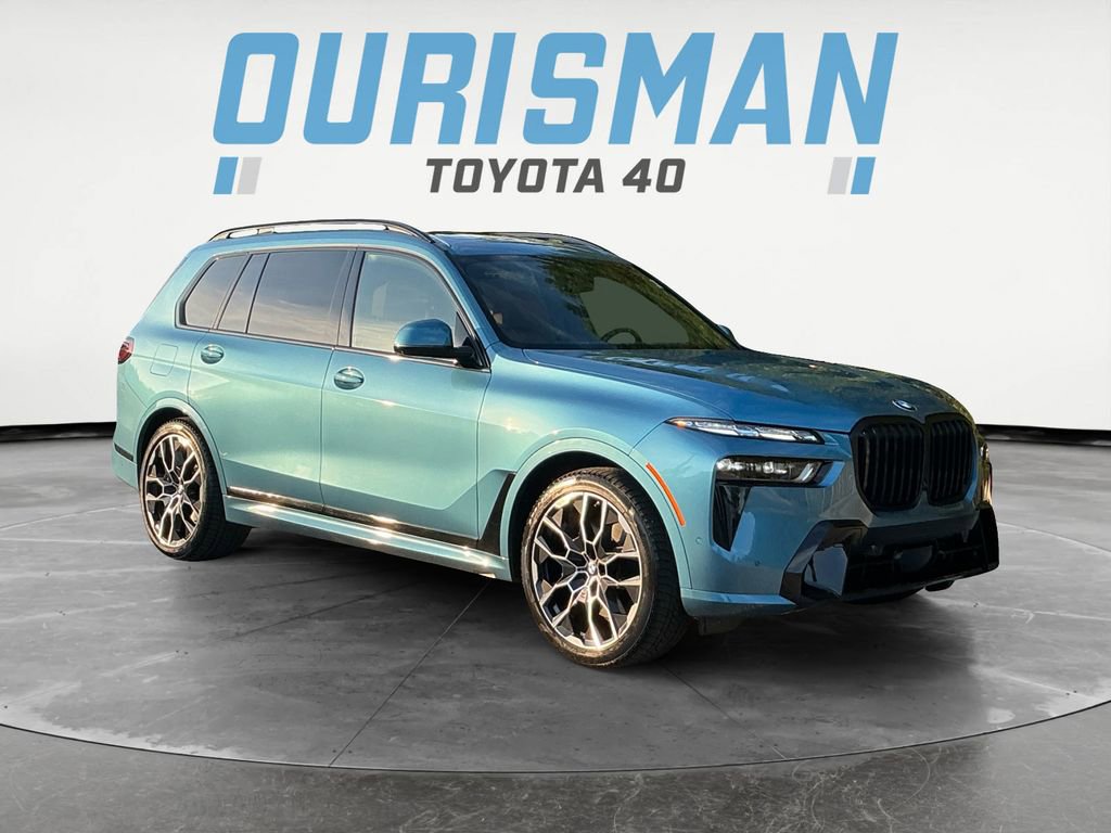 2025 BMW X7 xDrive40i's photo