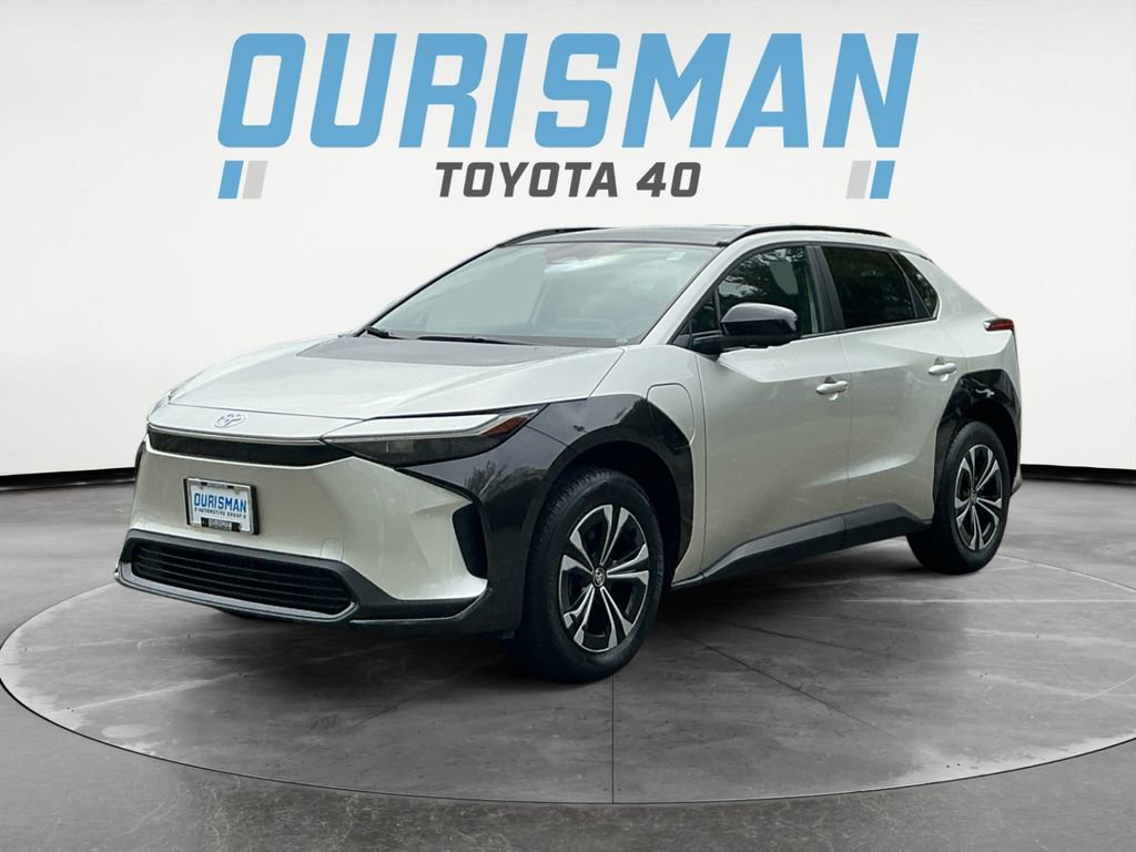 2024 Toyota bZ4X XLE photo 2