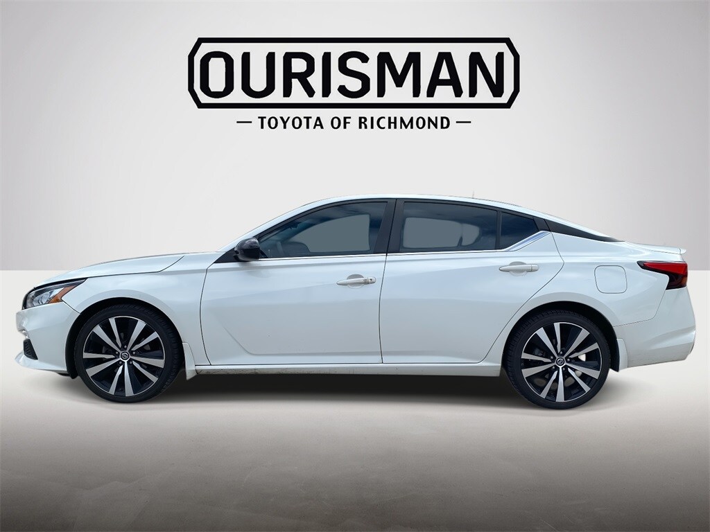 2019 Nissan Altima 2.5 SR photo 3