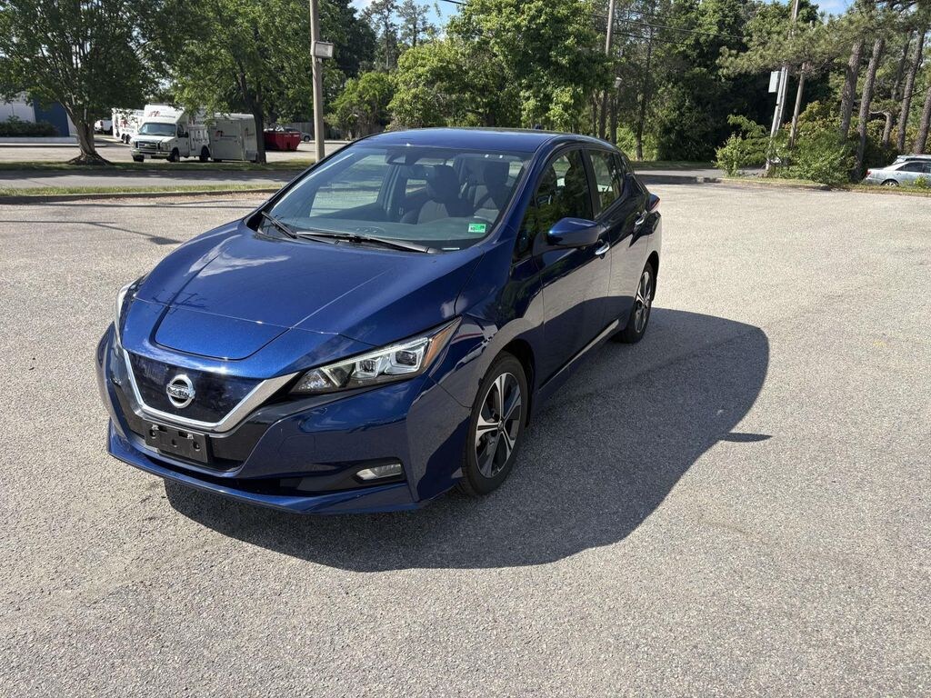 Used 2022 Nissan LEAF SV Plus Hatchback