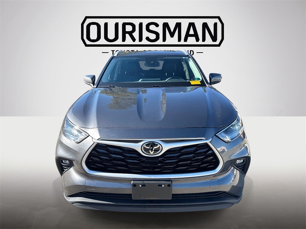 2022 Toyota Highlander XLE photo 2