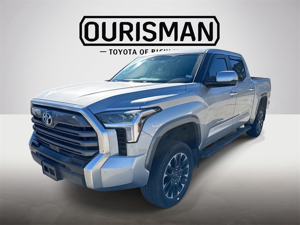 2025 Toyota Tundra Limited CrewMax photo 3