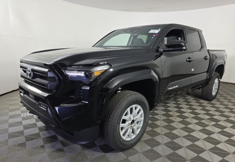 2025 Toyota Tacoma SR5 photo 2