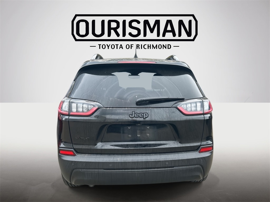 Used 2021 Jeep Cherokee Altitude SUV