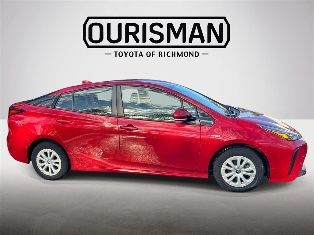 Used 2020 Toyota Prius LE Hatchback