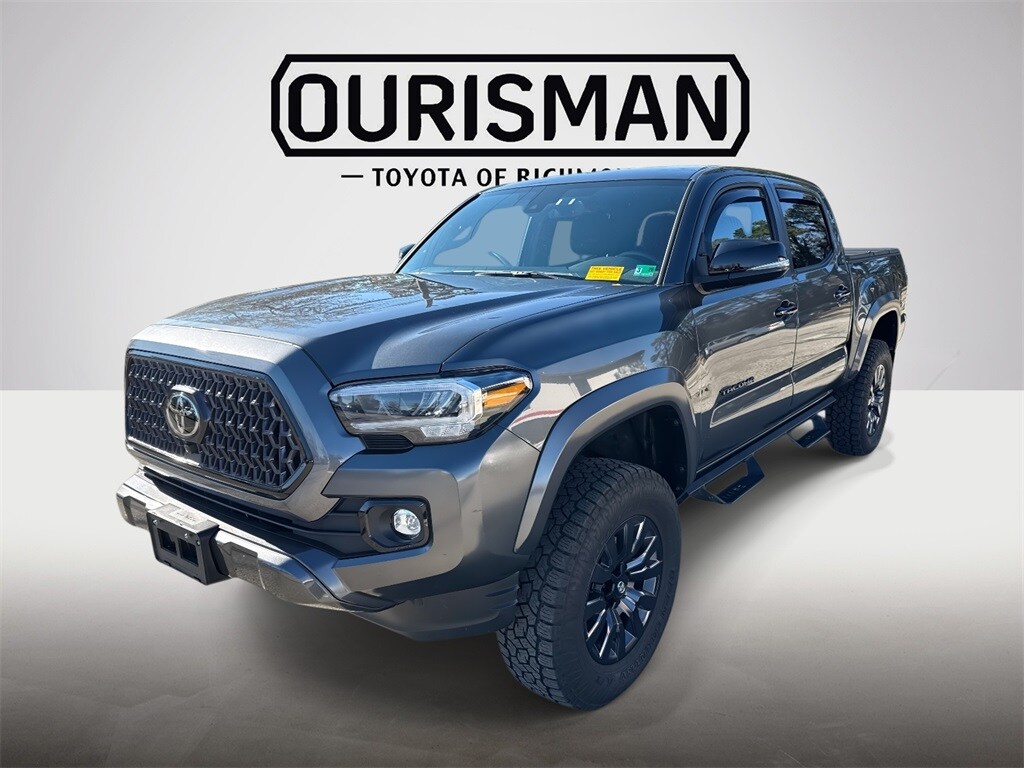 2023 Toyota Tacoma Limited photo 3