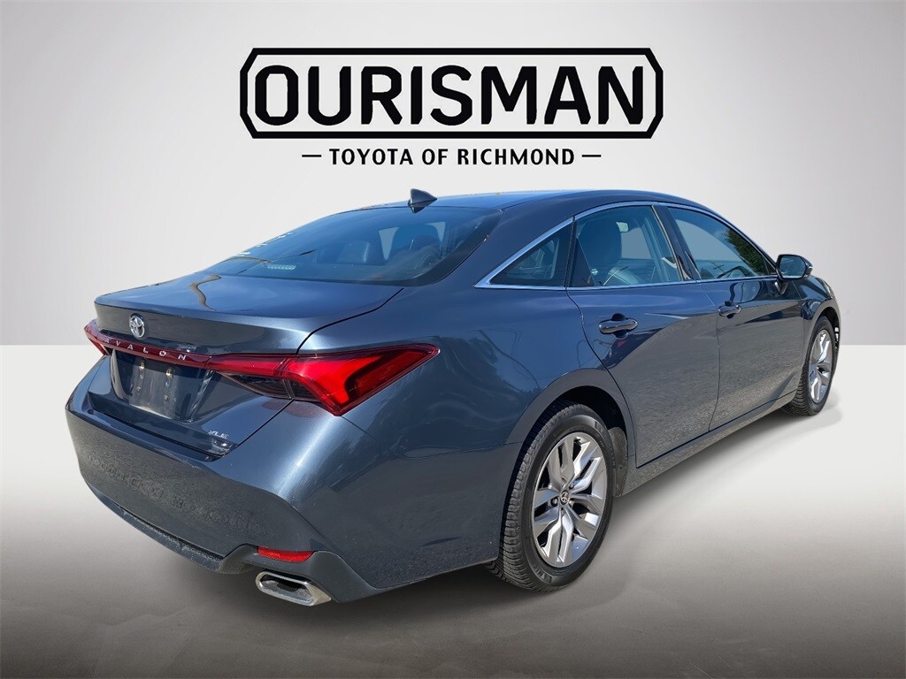 2020 Toyota Avalon XLE photo 3