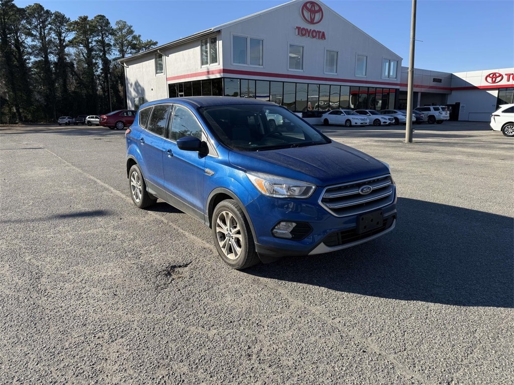 2017 Ford Escape SE's photo