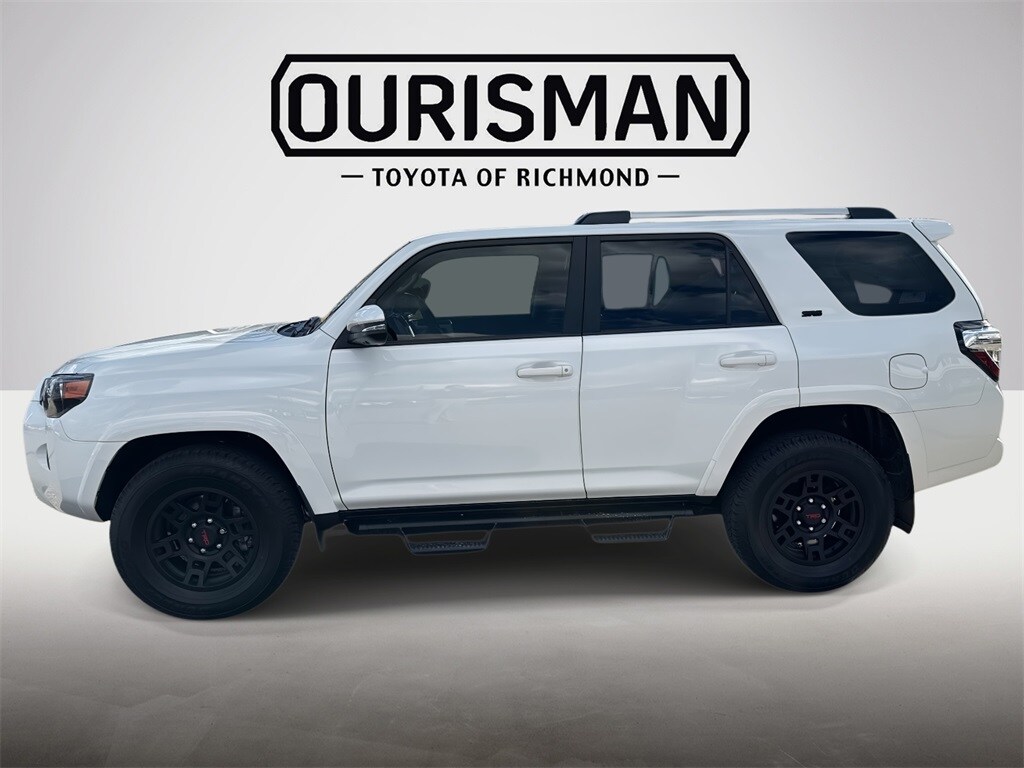 2024 Toyota 4Runner SR5 Premium photo 3