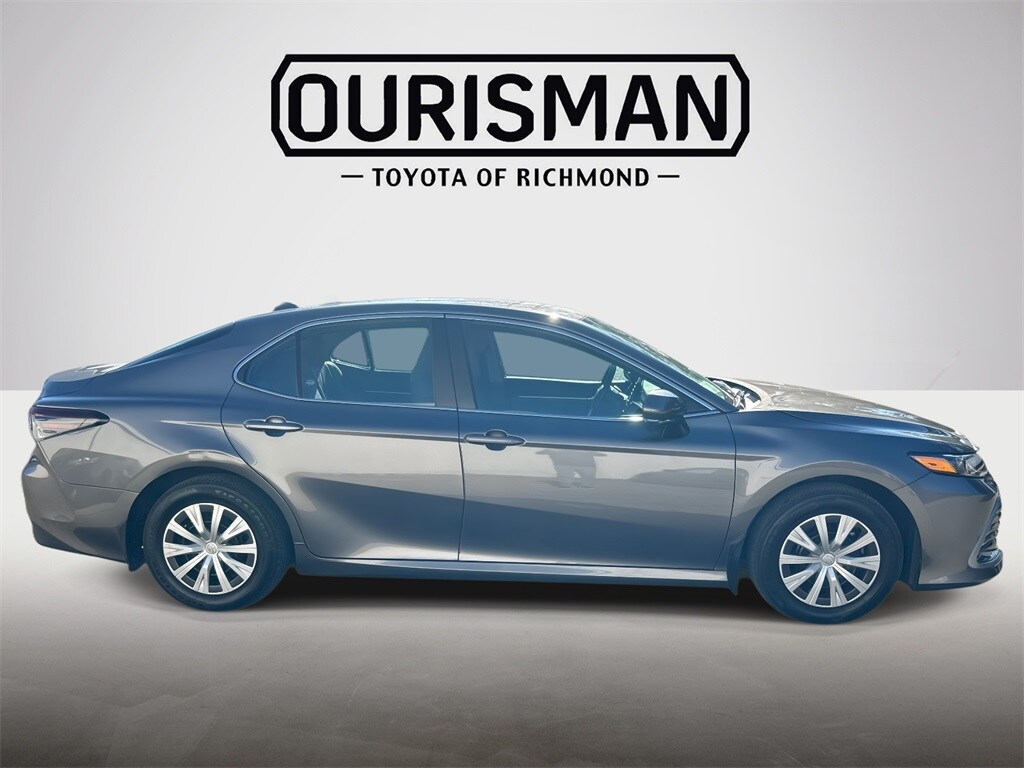 2023 Toyota Camry Hybrid LE photo 2