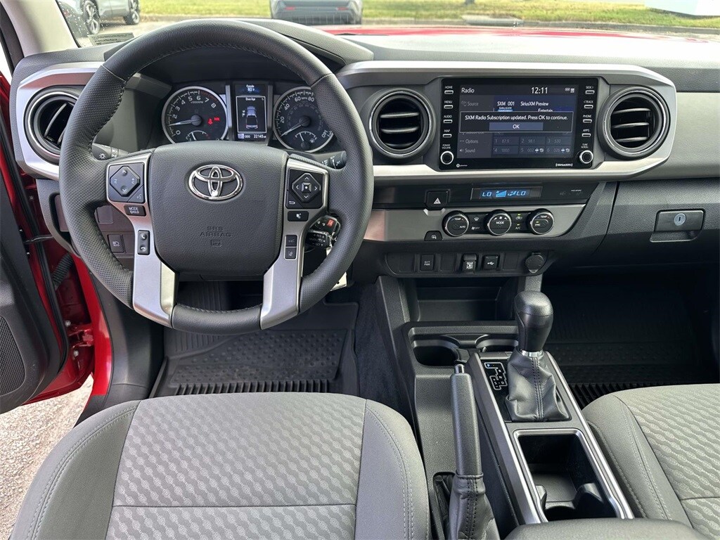 2022 Toyota Tacoma SR5 Double Cab photo 2