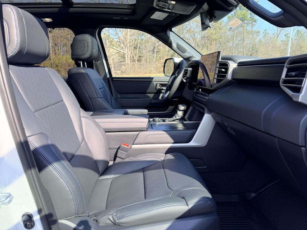 2026 Toyota Sequoia Platinum - Photo 12