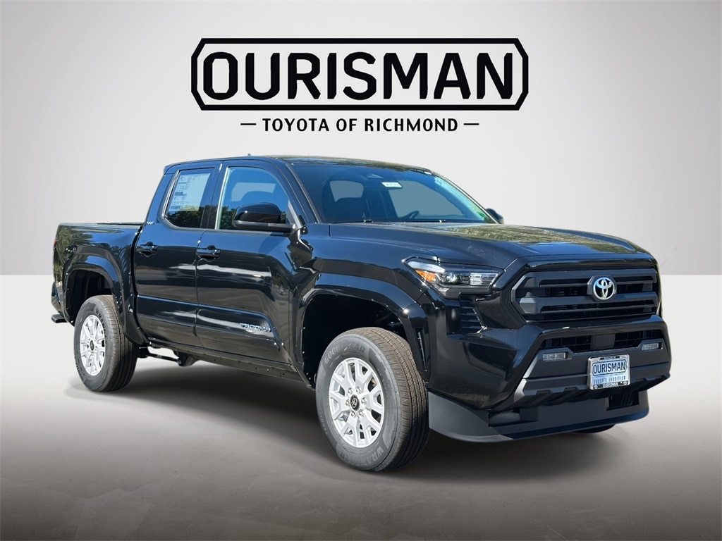2025 Toyota Tacoma SR5's photo