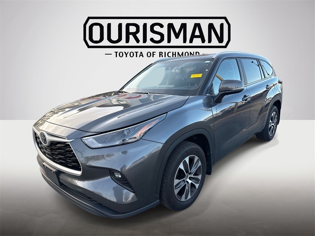 2024 Toyota Highlander XLE photo 3